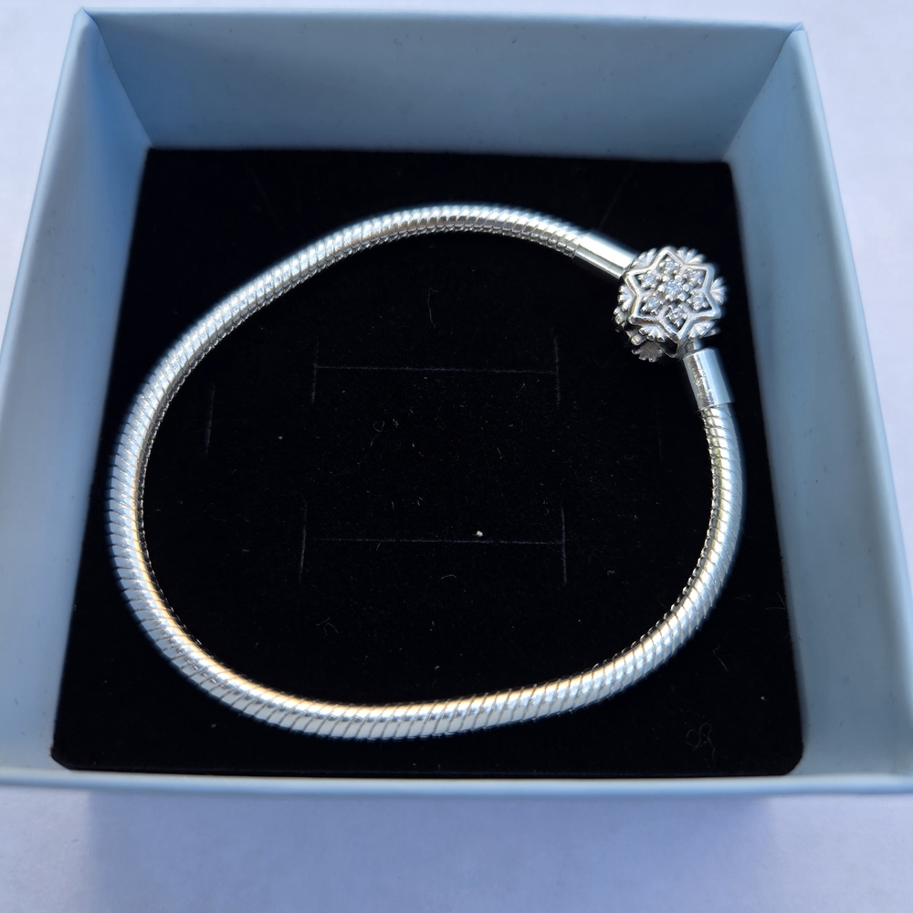 Elegant Silver Bracelet